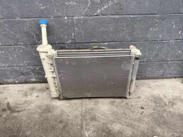 RADIATEUR COMPLETE FIAT 500/ FORD KA 2007-2015 1.2i - Vue 1
